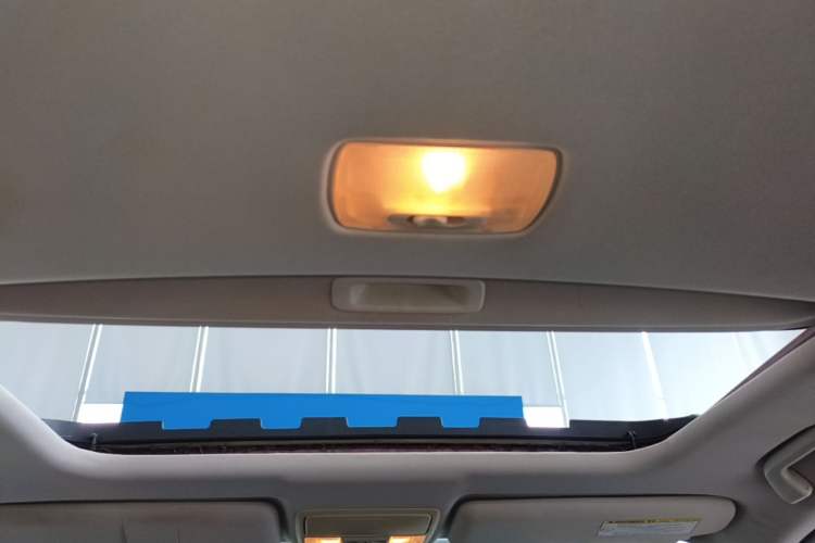 Used Honda CR-V 2012 2.4L four-wheel drive luxury version Headliner