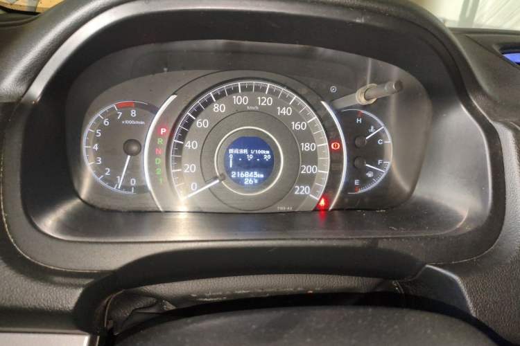 Used Honda CR-V 2012 2.4L four-wheel drive luxury version Odometer Close Up