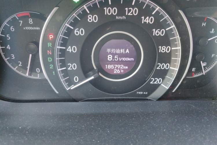 Used Honda CR-V 2012 2.4L Four-Wheel Drive Prestige Navigation Edition Odometer Close Up