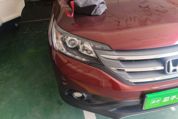 Used Honda CR-V 2012 2.4L four-wheel drive luxury version Right Front Headlight