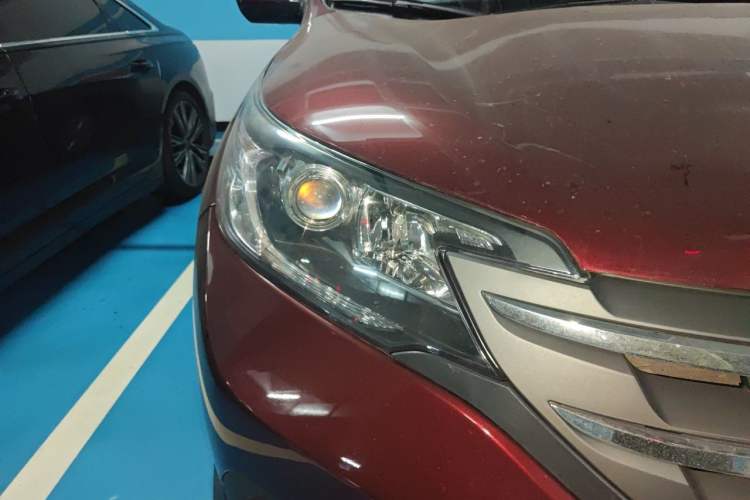 Used Honda CR-V 2012 2.4L four-wheel drive luxury version Right Front Headlight