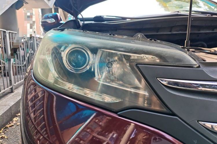 Used Honda CR-V 2012 2.4L four-wheel drive luxury version Right Front Headlight