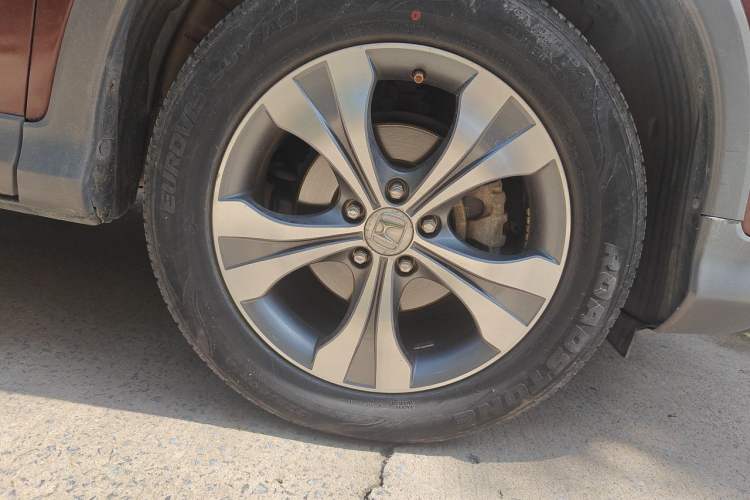 Used Honda CR-V 2012 2.4L Four-wheel Drive Prestige Edition Right Front Wheel Hub