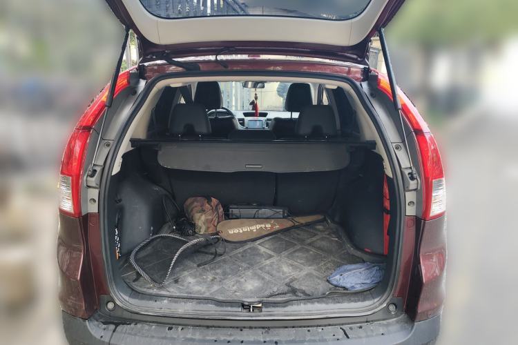 Used Honda CR-V 2012 2.4L four-wheel drive luxury version Trunk