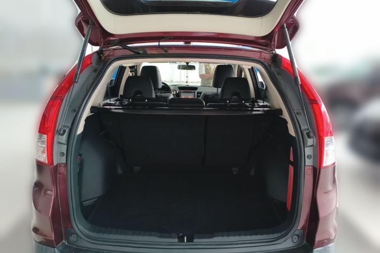 Used Honda CR-V 2012 2.4L four-wheel drive luxury version Trunk