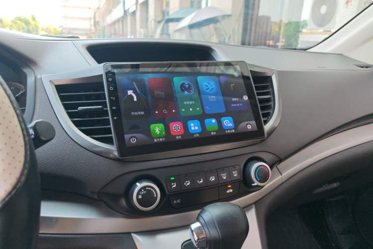 Used Honda CR-V 2012 2.0L two-wheel drive urban version Audio And AC Panel