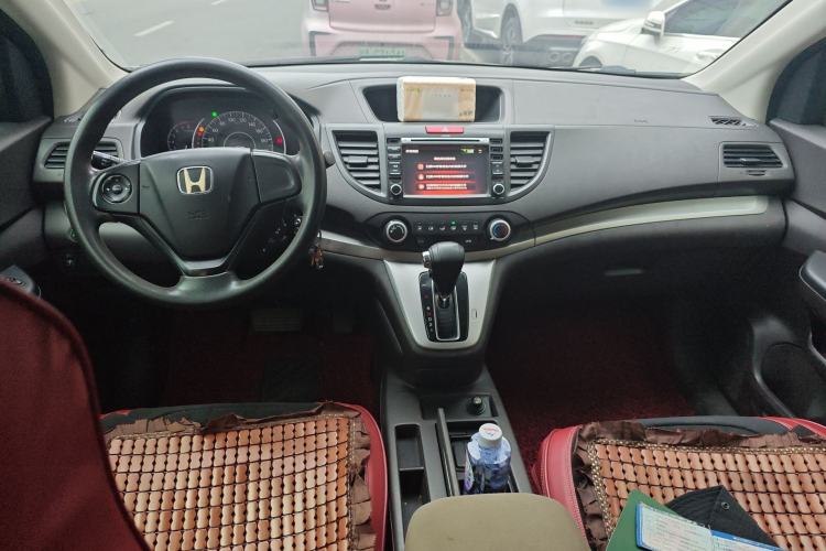 Used Honda CR-V 2012 2.0L two-wheel drive urban version Center Console