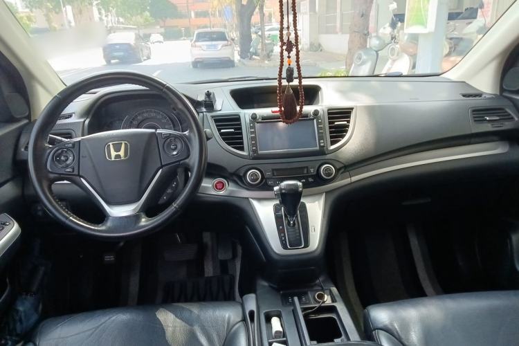 Used Honda CR-V 2012 2.4L four-wheel drive luxury version Center Console