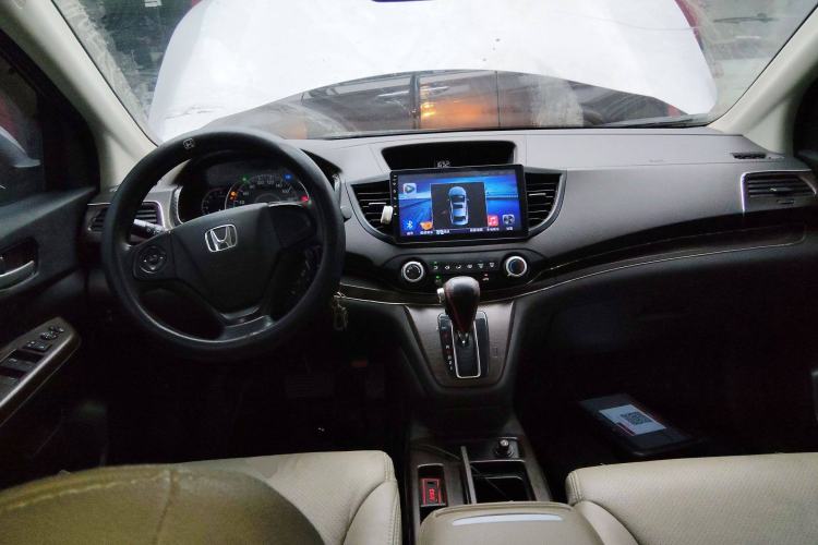 Used Honda CR-V 2012 2.0L two-wheel drive urban version Center Console