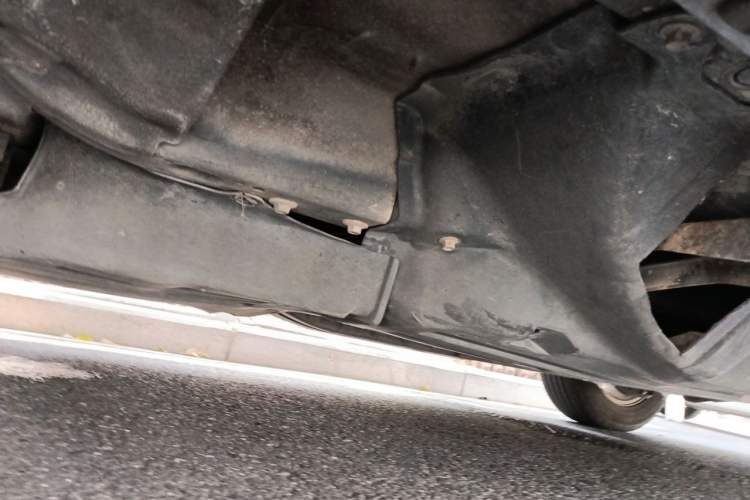 Used Honda CR-V 2012 2.4L four-wheel drive luxury version Chassis Front Left