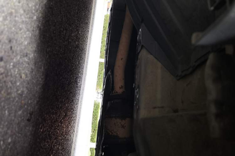 Used Honda CR-V 2012 2.4L four-wheel drive luxury version Chassis Front Right