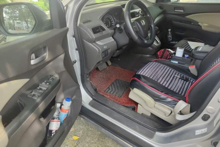 Used Honda CR-V 2012 2.0L two-wheel drive urban version Driver Seat