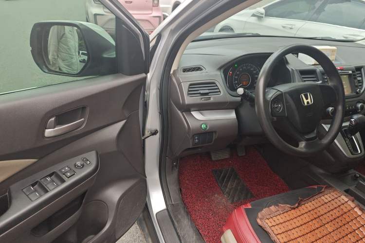 Used Honda CR-V 2012 2.0L two-wheel drive urban version Driver Seat