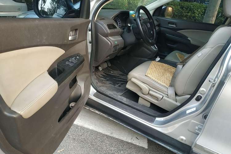 Used Honda CR-V 2012 2.0L two-wheel drive urban version Driver Seat