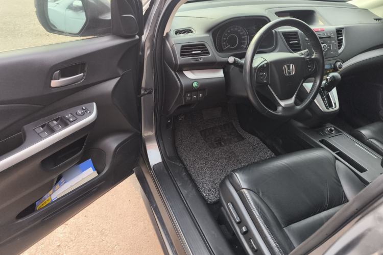 Used Honda CR-V 2012 2.4L four-wheel drive luxury version Driver Seat