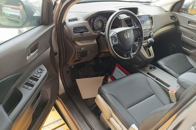Used Honda CR-V 2012 2.0L two-wheel drive urban version Driver Seat