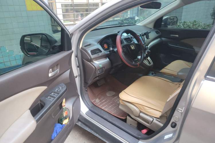 Used Honda CR-V 2012 2.0L two-wheel drive urban version Driver Seat