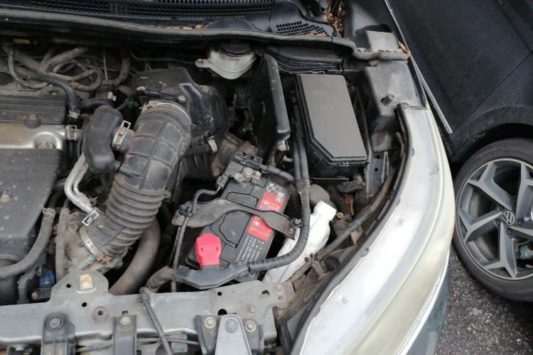 Used Honda CR-V 2012 2.4L four-wheel drive luxury version Engine Bay Left
