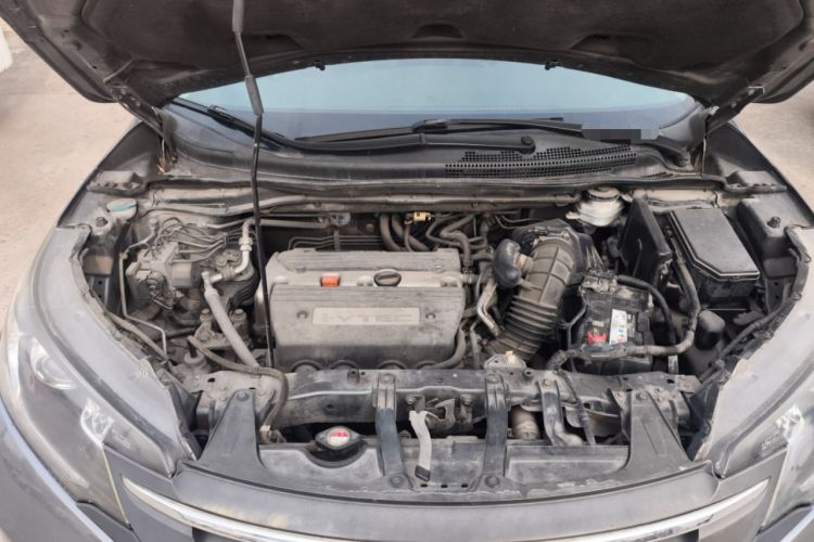 Used Honda CR-V 2012 2.4L four-wheel drive luxury version Engine Bay