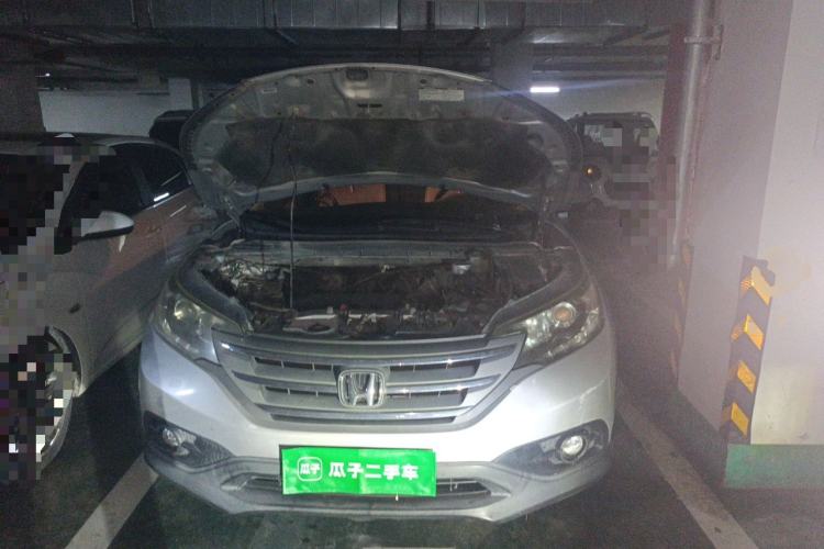 Used Honda CR-V 2012 2.0L two-wheel drive urban version Engine Bay