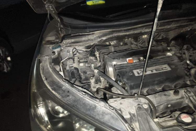 Used Honda CR-V 2012 2.4L four-wheel drive luxury version Engine Bay Right
