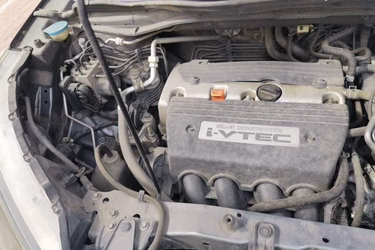 Used Honda CR-V 2012 2.4L four-wheel drive luxury version Engine Bay Right