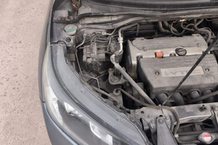 Used Honda CR-V 2012 2.4L four-wheel drive luxury version Engine Bay Right