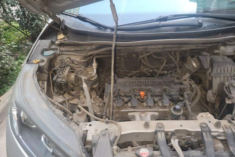 Used Honda CR-V 2012 2.0L two-wheel drive urban version Engine Bay Right
