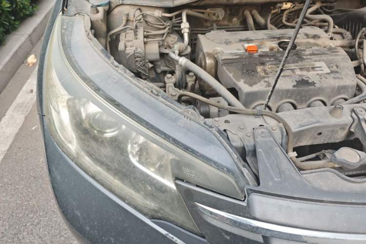 Used Honda CR-V 2012 2.4L four-wheel drive luxury version Engine Bay Right