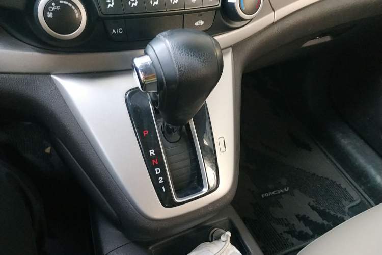 Used Honda CR-V 2012 2.0L two-wheel drive urban version Gear Lever