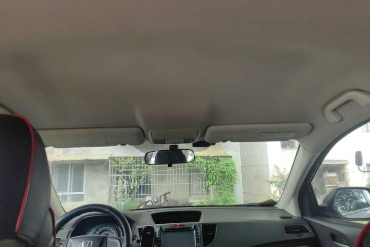 Used Honda CR-V 2012 2.0L two-wheel drive urban version Headliner