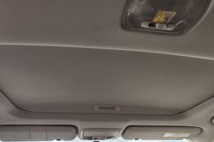 Used Honda CR-V 2012 2.4L four-wheel drive luxury version Headliner
