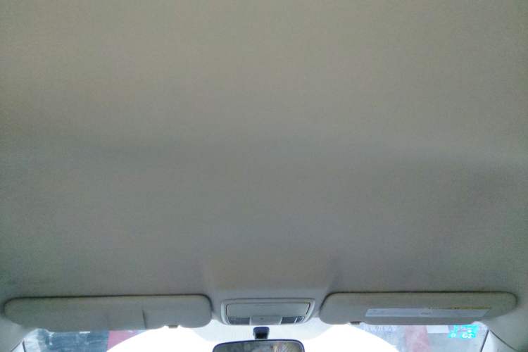 Used Honda CR-V 2012 2.0L two-wheel drive urban version Headliner