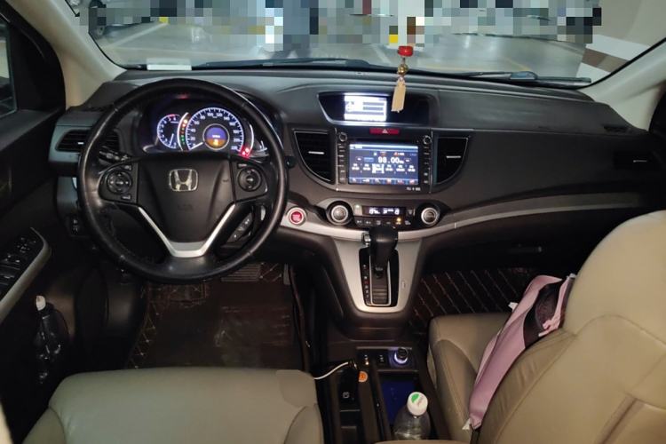 Used Honda CR-V 2012 2.4L four-wheel drive luxury version Interior 2