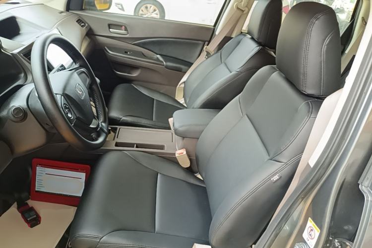 Used Honda CR-V 2012 2.0L two-wheel drive urban version Left Front Seat