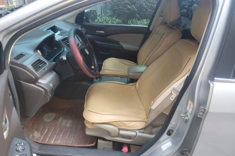 Used Honda CR-V 2012 2.0L two-wheel drive urban version Left Front Seat