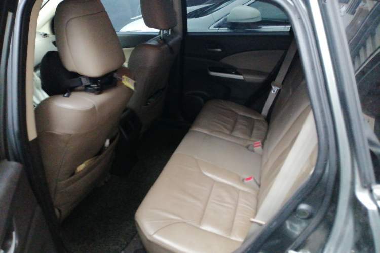Used Honda CR-V 2012 2.4L four-wheel drive luxury version Left Rear Seat