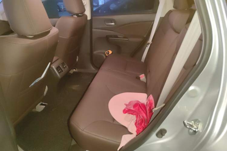 Used Honda CR-V 2012 2.0L two-wheel drive urban version Left Rear Seat