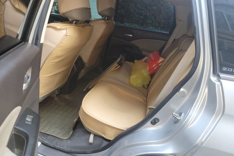 Used Honda CR-V 2012 2.0L two-wheel drive urban version Left Rear Seat