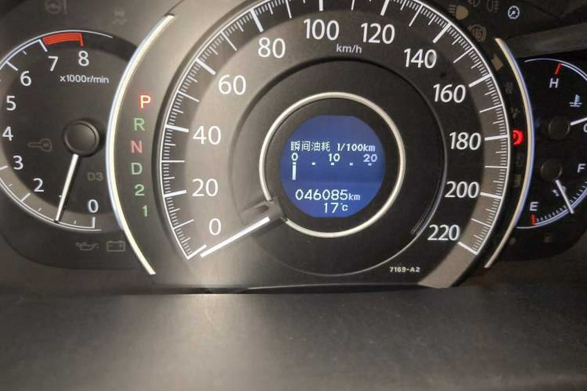 Used Honda CR-V 2012 2.4L four-wheel drive luxury version Odometer Close Up
