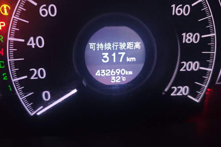 Used Honda CR-V 2012 2.0L Four-wheel Drive Classic Edition Odometer Close Up