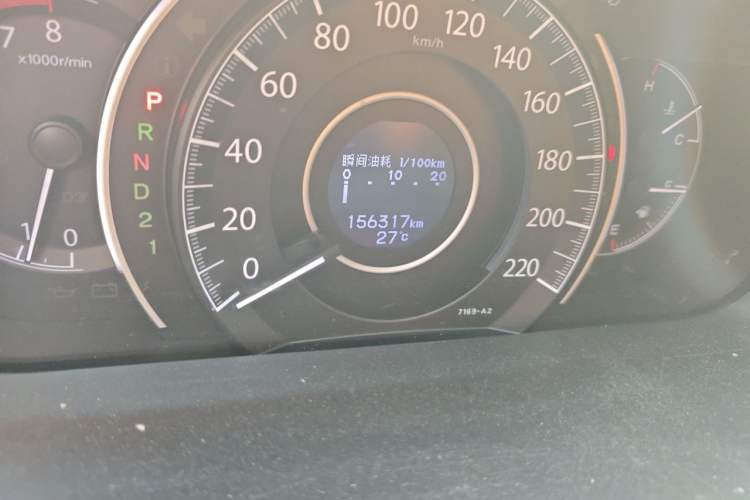 Used Honda CR-V 2012 2.4L four-wheel drive luxury version Odometer Close Up