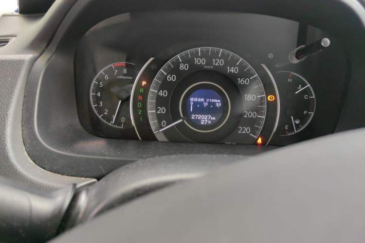 Used Honda CR-V 2012 2.4L four-wheel drive luxury version Odometer Close Up