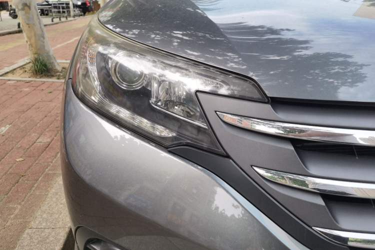 Used Honda CR-V 2012 2.4L four-wheel drive luxury version Right Front Headlight