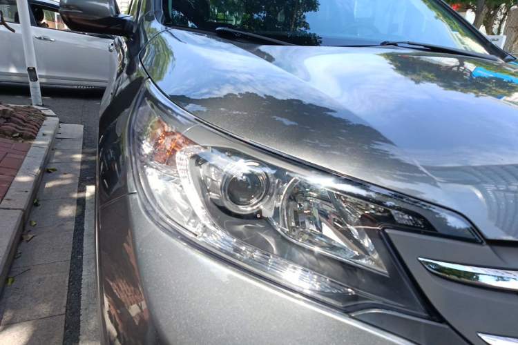 Used Honda CR-V 2012 2.4L four-wheel drive luxury version Right Front Headlight