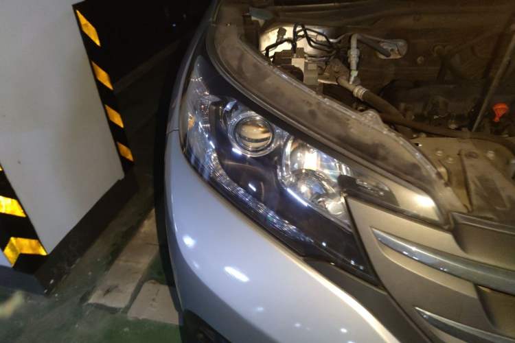 Used Honda CR-V 2012 2.0L two-wheel drive urban version Right Front Headlight