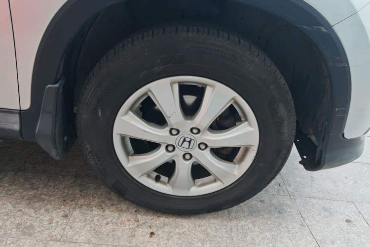 Used Honda CR-V 2012 2.0L two-wheel drive urban version Right Front Wheel Hub