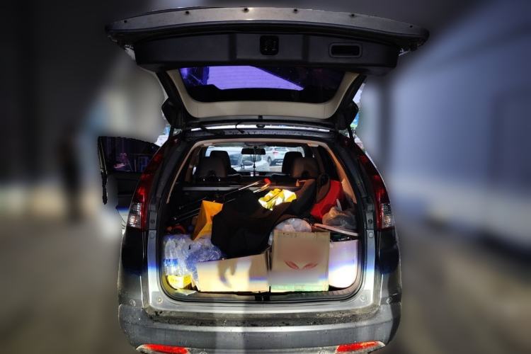 Used Honda CR-V 2012 2.4L four-wheel drive luxury version Trunk