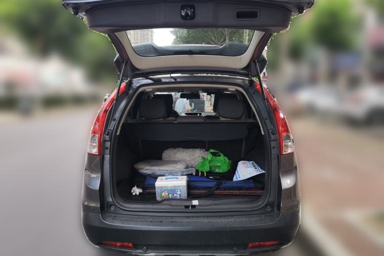 Used Honda CR-V 2012 2.4L four-wheel drive luxury version Trunk