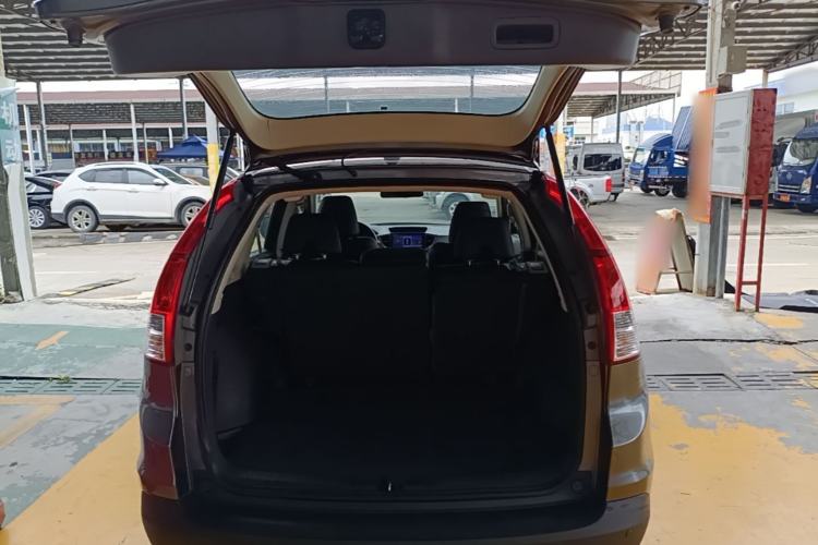 Used Honda CR-V 2012 2.0L two-wheel drive urban version Trunk